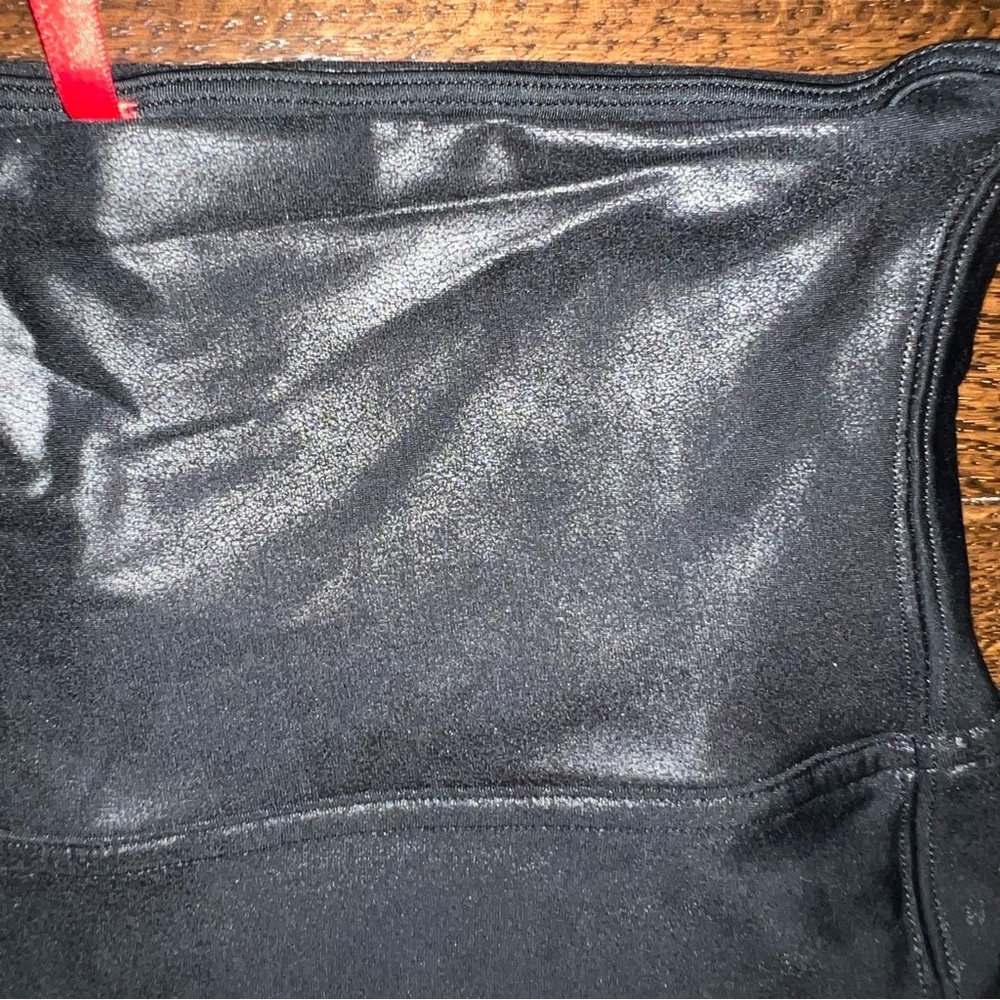 Spanx size large black faux leather look leggings - Picture 3 of 8